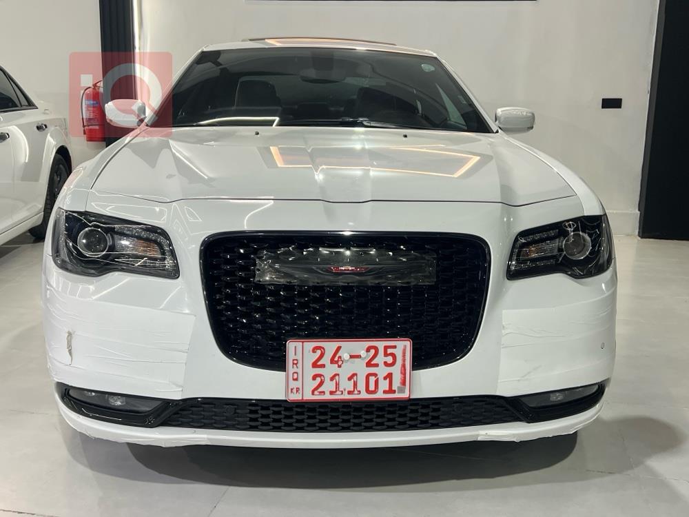 کرایسلەر 300